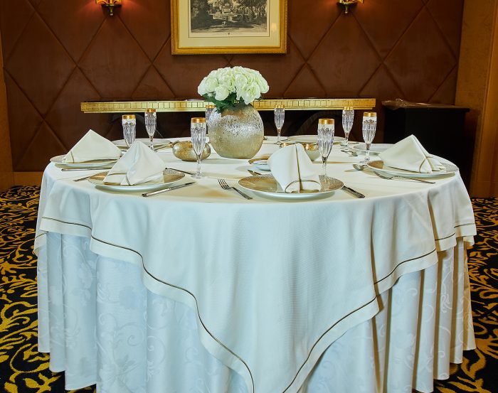 Hotel rooms banquet ballroom linen napkins tablelinen table cloths USA Europe Middle East weddings